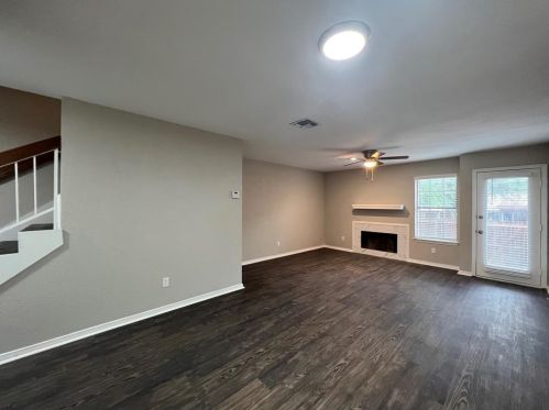 7417 Kingswood Cir, Fort Worth TX  76133-6534 exterior