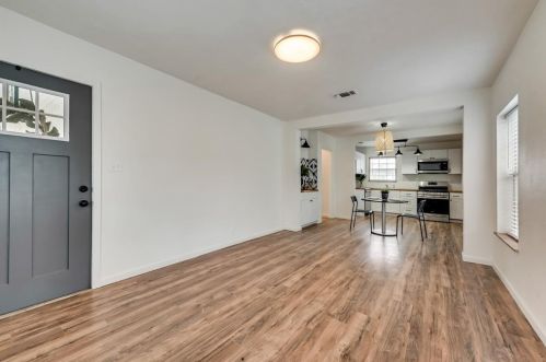 2728 Ryan Ave, Fort Worth TX  76110-3028 exterior