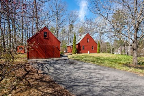 5 Harlans Way, Dover, NH 03820-4455