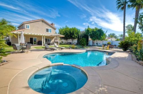 5714 Shetland Ct, Oceanside, CA 92057-5720