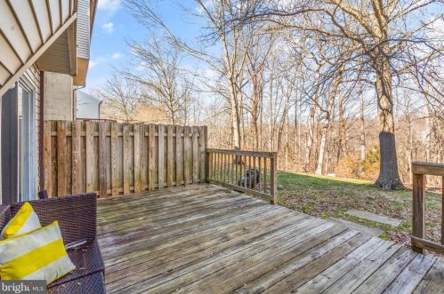 7909 Pebble Brook Ct, Springfield VA  22153-2618 exterior