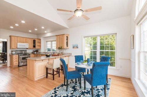 168 Meadow Ridge Dr, Shepherdstown WV  25443-4037 exterior