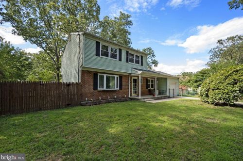 6 Woodland Ave, Browns Mills, NJ 08015-5927