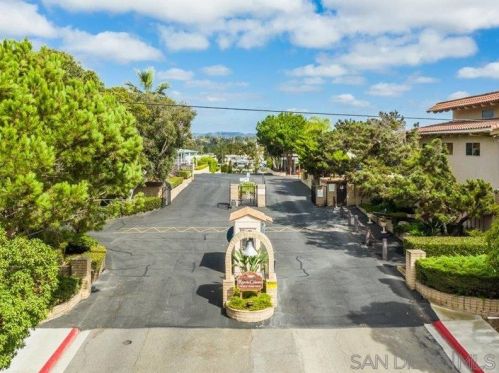 317 Horizon Ln, Oceanside, CA 92056-4808