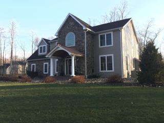 123 Timber Ln, Franklin, PA 16323-8056