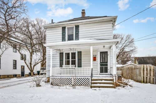 212 Church St, Batavia, IL 60510-2338