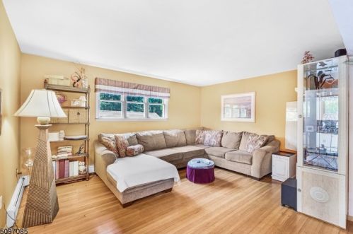 10 Vly Vw Ave, Dover NJ  07869-1316 exterior