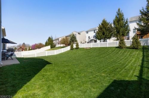 13 Dalton Rd, Hackettstown NJ  07840-4690 exterior