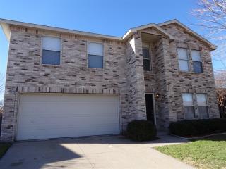 5621 Ainsdale Dr, Fort Worth TX  76135-1446 exterior