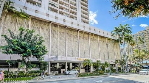 2240 Kuhio Ave, Honolulu HI  96815-2898 exterior