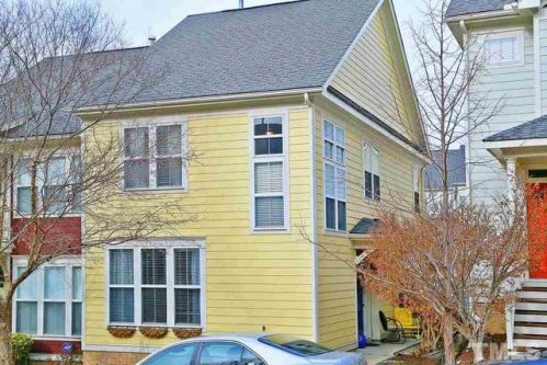 411 Heritage Village Ln, Apex, NC 27502-8494