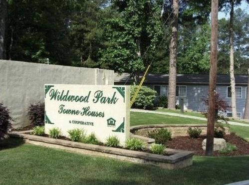 405 Fairburn Rd, Atlanta GA  30331-1900 exterior