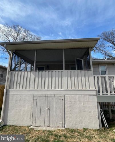 583 Jumpers Hole Rd, Severna Park MD  21146-2637 exterior