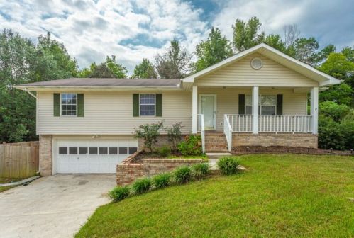2820 Bent Oak Rd, Chattanooga, TN 37421-1238