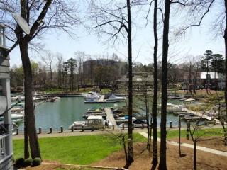 232 Northwest Dr, Davidson, NC 28036-9493