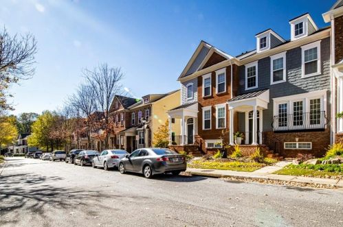 2286 Limehurst Dr, Atlanta, GA 30319-5726
