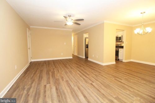 67 Wyndham Pl, Trenton NJ  08691-3125 exterior