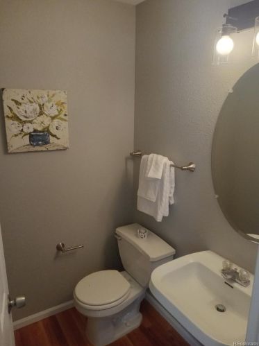 16486 Phillips Pl, Englewood CO 80112-4617 exterior