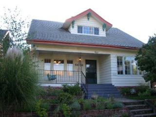 5636 Burrage Ave, Portland, OR 97217-4132