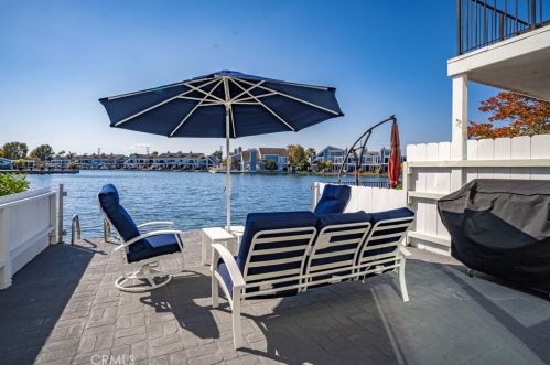 3605 Windspun Dr, Huntington Beach CA  92649-2016 exterior
