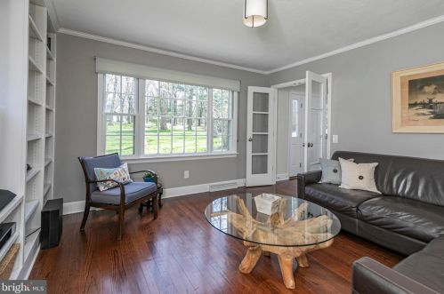 23 Honeybrook Dr, Princeton NJ  08540-7408 exterior