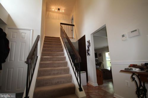 9003 Fort Craig Dr, Springfield VA  22015-2115 exterior