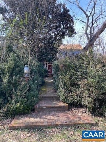 50 Pinch Hill Ln, Charlottesville, VA 22903-7882