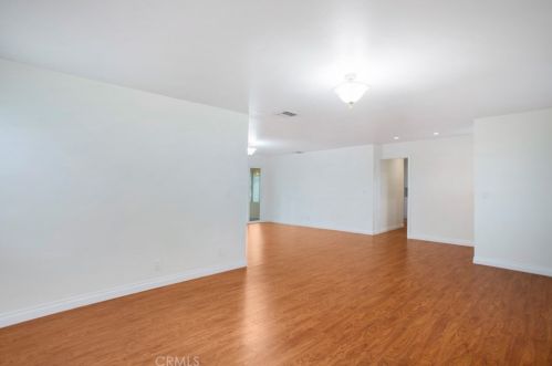 1551 Beacon Ave, Anaheim CA  92802-1313 exterior