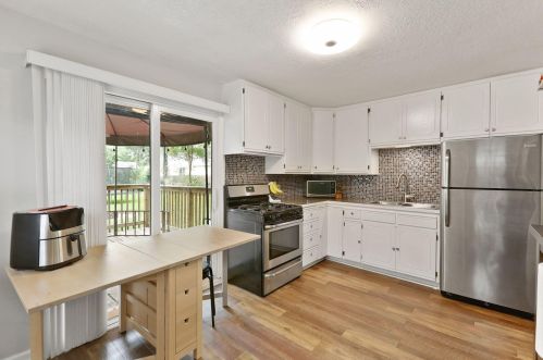 2244 Hillview Rd, Saint Paul MN  55112-1268 exterior