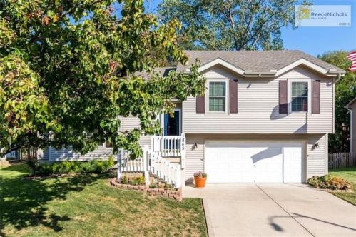 1845 Mourning Dove Dr, Liberty, MO 64068-7435