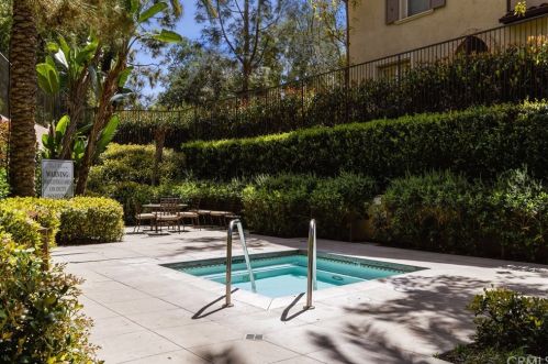 49 Bower Tree, Irvine CA  92603-0106 exterior