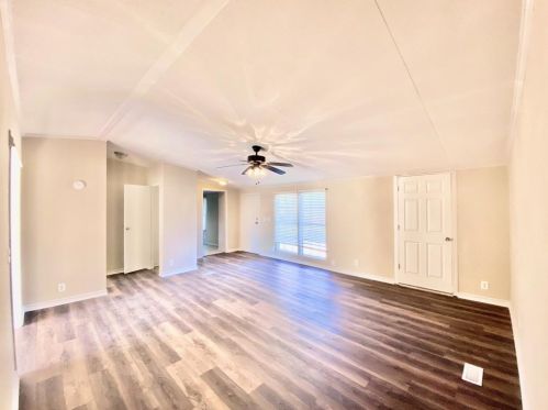 16371 Texas Star Ct, Conroe TX  77302-8043 exterior