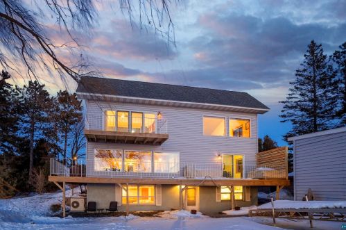 3701 Minnesota Ave, Duluth, MN 55802-2542