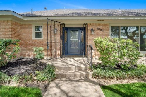 8104 Bangor Dr, Fort Worth TX  76116-6916 exterior