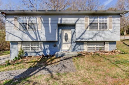 605 Tate St, Ozone, TN 37854-2412
