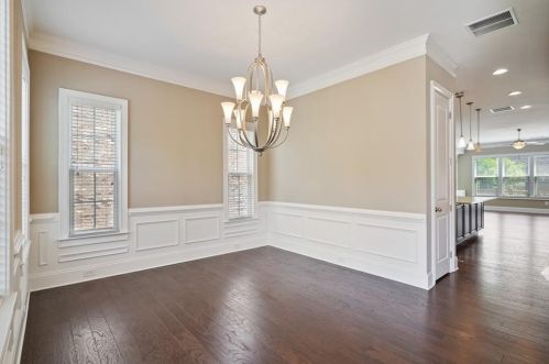 3621 Brookleigh Ln, Atlanta, GA 30319-2206