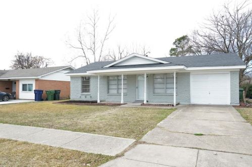 2921 Rilla Dr, Garland, TX 75041-3755