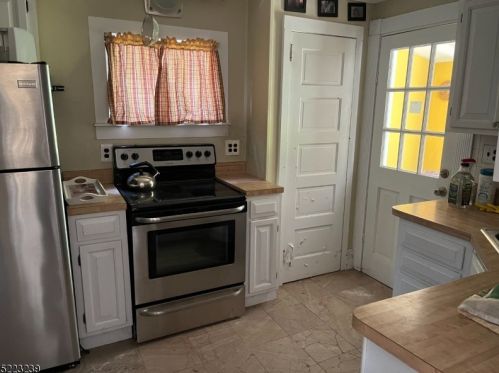 58 Phoenix Ave, Morristown, NJ 07960-5014