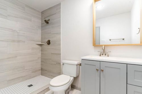 3130 Barton Rd, Carrollton TX 75007-3501 exterior