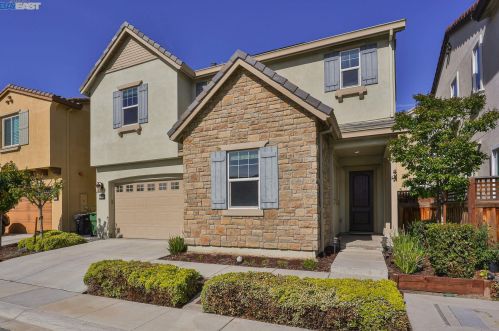 122 Chysis Rd, Milpitas, CA 95035-8929