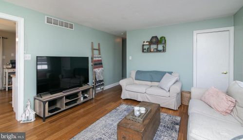 8743 Stockton Ave, Camden NJ  08109-3734 exterior