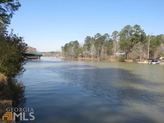 1311 Snug Harbor Dr, Reynolds Plantation, GA 30642-3734
