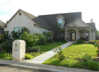 126 Stone Holw, Fredericksburg, TX 78624-6786
