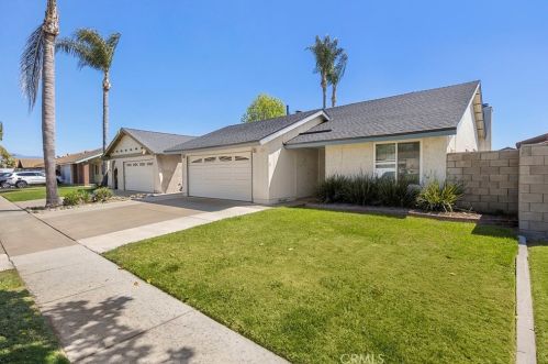 4932 Holbrook St, Anaheim, CA 92807-1154