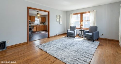 20 12th St, Saint Charles, IL 60174-1725