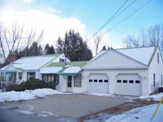 27 Village Ln, Albany, NH 03818-4200