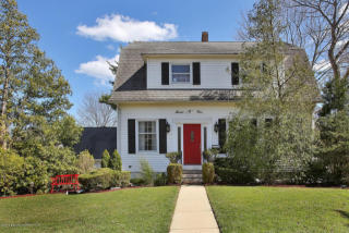 704 Schoolhouse Rd, Brielle, NJ 08730-1432