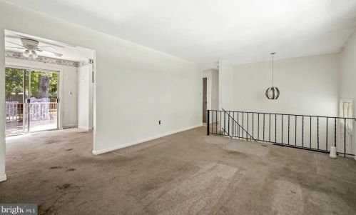 7301 Lackawanna Dr, Springfield VA  22150-4418 exterior