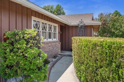 4166 Beechwood Pl, Riverside, CA 92506-1151