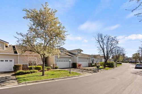 9071 Village View Loop, San Jose, CA 95135-2169